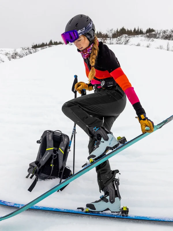 Backcountry Hotpants Insulated Pants>Title Nine Hot