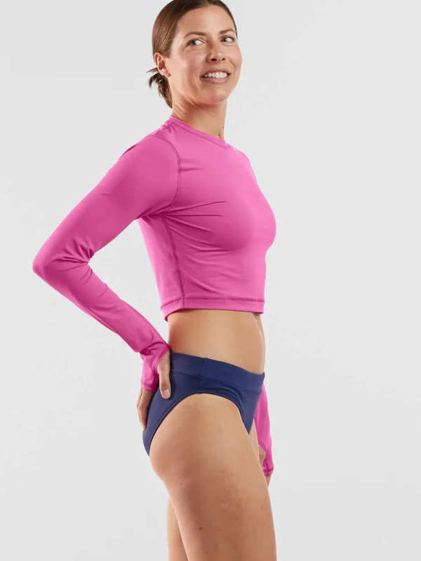 Blocker Cropped Rash Guard>Title Nine Best