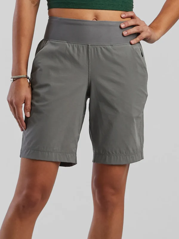 Evergreen Hiking Shorts 9.5">Title Nine New