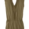 Free Play Romper>Title Nine New