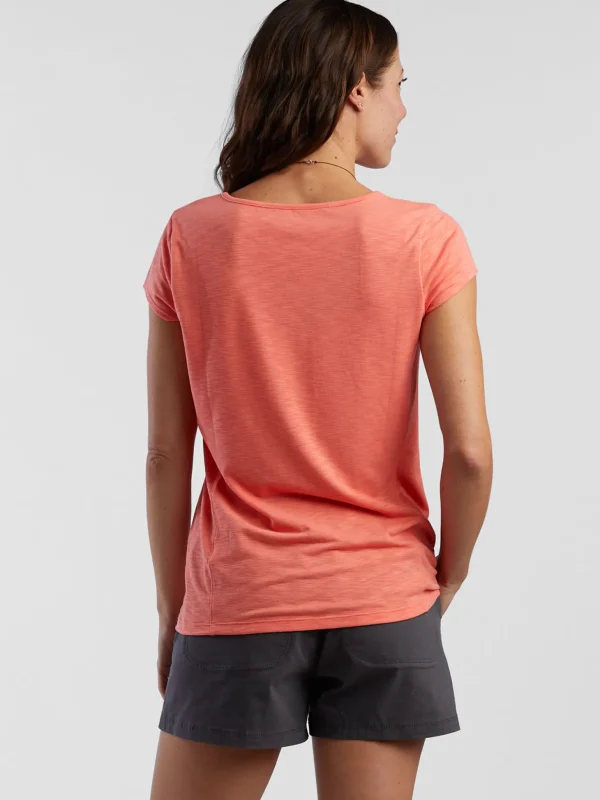 Henerala 2.0 Short Sleeve Tee - Solid>Title Nine Clearance