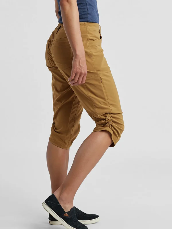 Indestructible Hiking Capri>Title Nine Best Sale