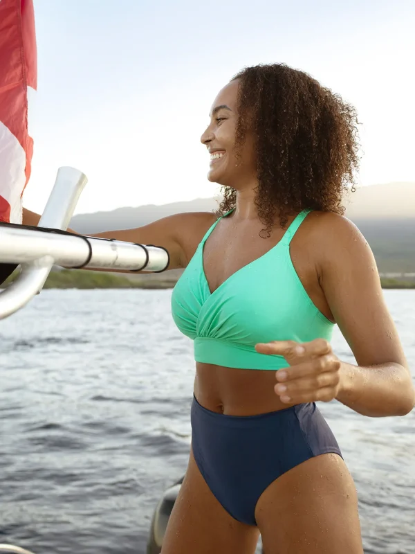 Metis Underwire Bikini Top - Solid>Title Nine Online