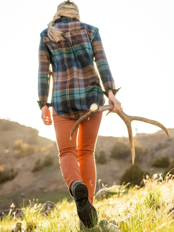Plaiditude Droptail Shirt>Title Nine Clearance