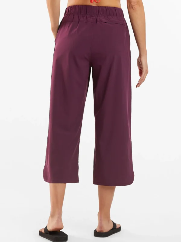 Slaycation 2.0 Cropped Pants>Title Nine Store