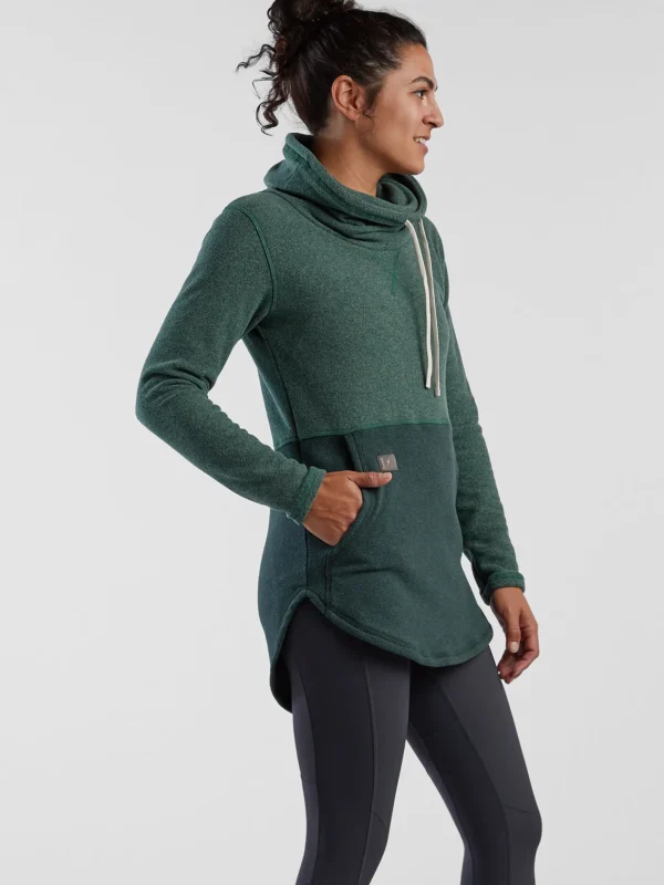 Small Batch Fleece Pullover>Title Nine Hot
