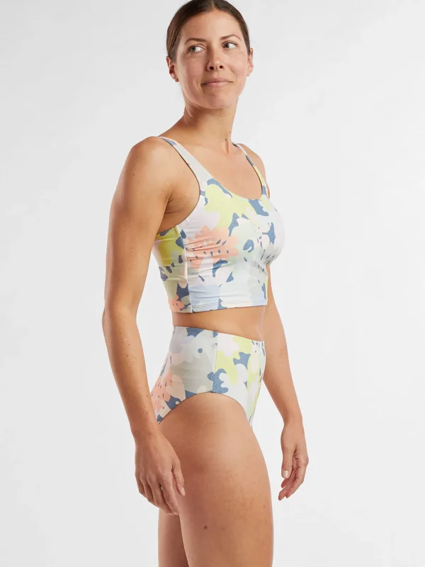 Streamline High Waisted Bikini Bottom - Barrier Reef>Title Nine Hot