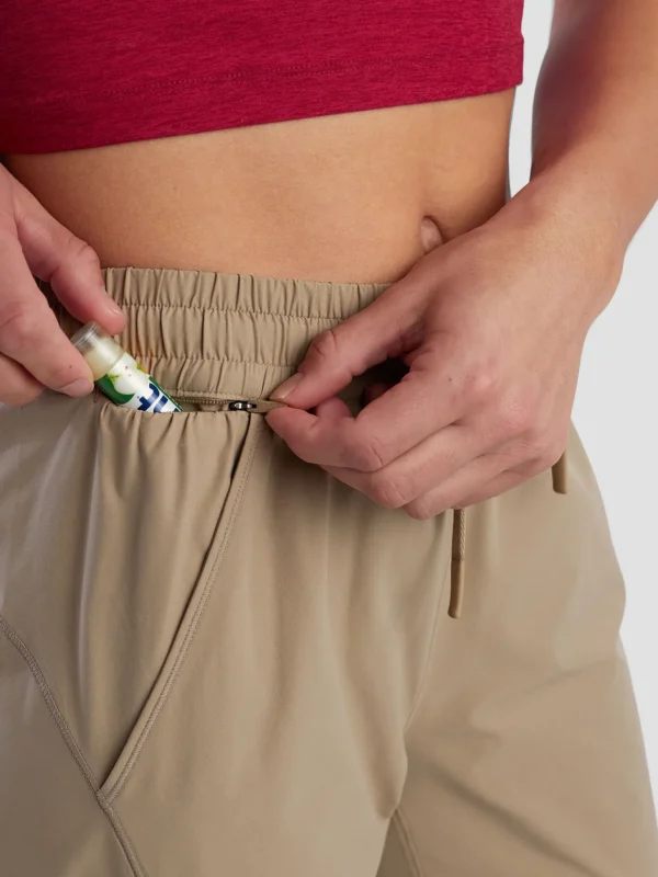 Switchback Ultralight Hiking Joggers>Title Nine Store