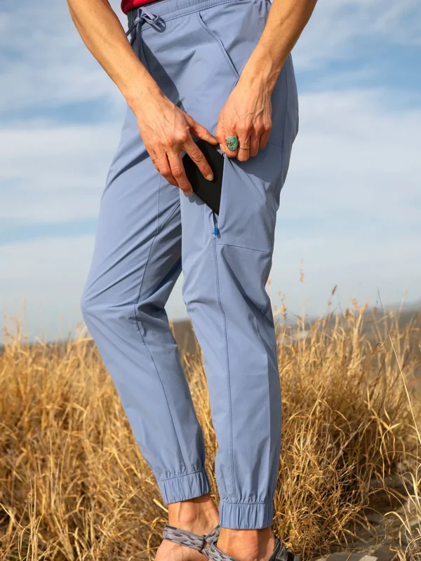 Switchback Ultralight Hiking Joggers>Title Nine Store