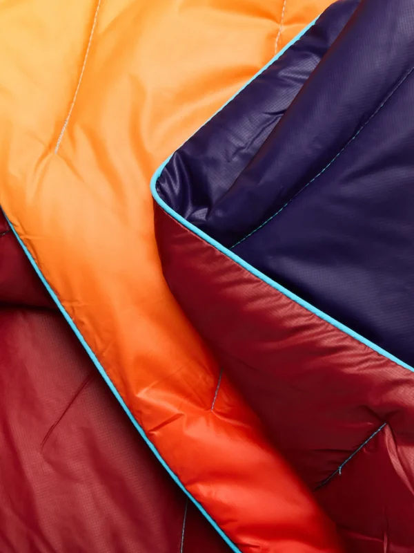 The Puffer Blanket - Pyro Fade>Title Nine Hot