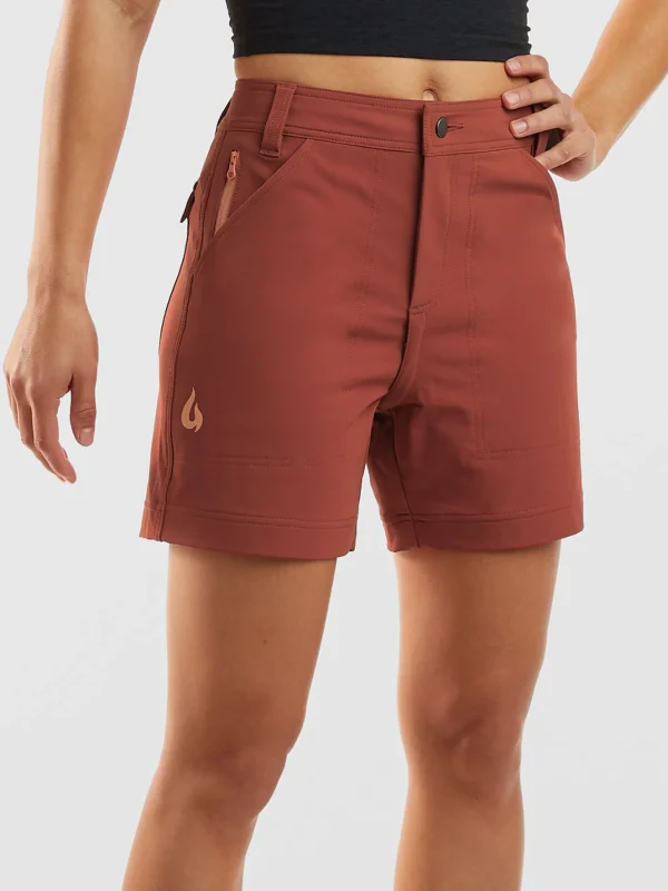 Wiz Shorts 5">Title Nine Store