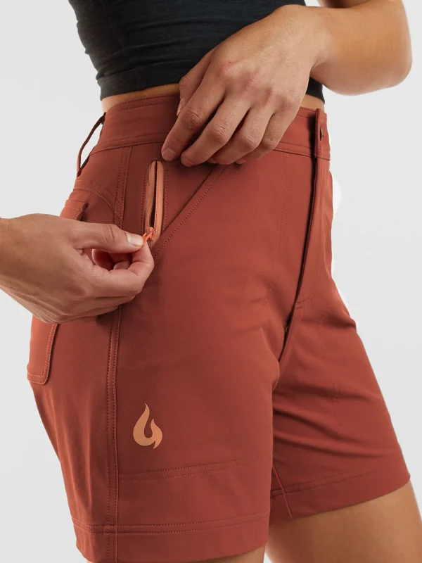 Wiz Shorts 5">Title Nine Store