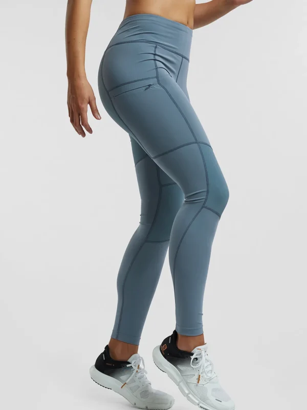 Zion Hiking Tights>Title Nine Fashion